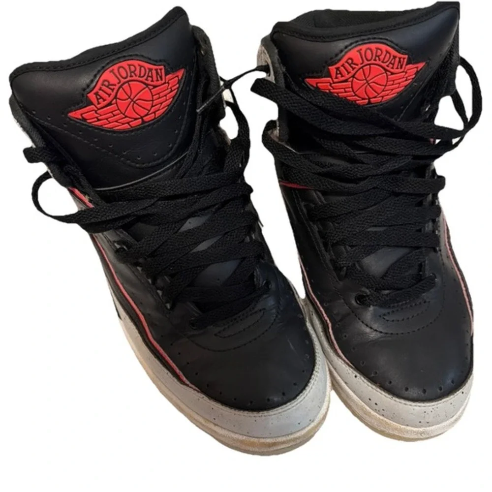 Nike Air Jordan 1 Mid GS Black Red Youth Size‎ 8Y Sneakers Boys.   1738